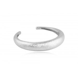 Βραχιόλι χειροπέδα  γυαλιστερό σφυρήλατο από επιροδιωμένο ασήμι 925° 