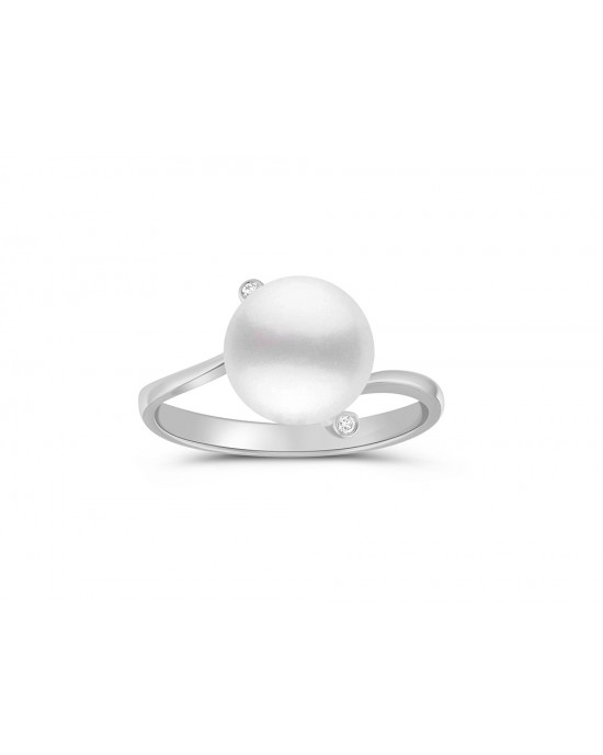 Pearl ring with diamonds in 18k white gold