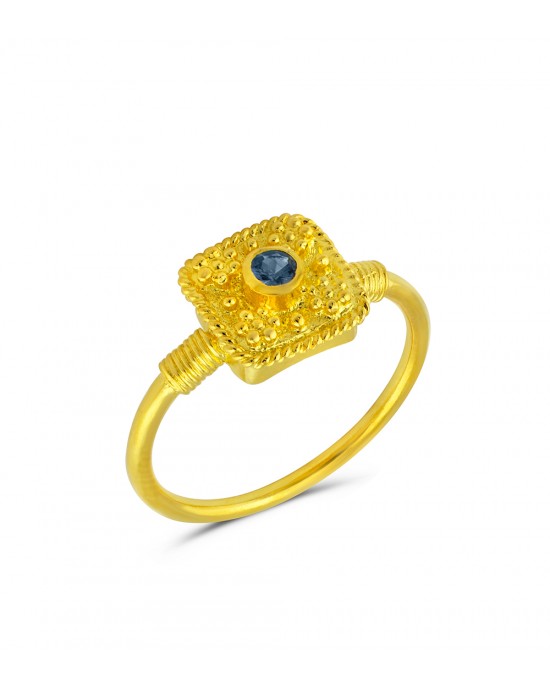 Βυζαντινό δαχτυλίδι τετράγωνο με ζαφείρι από χρυσό Κ18