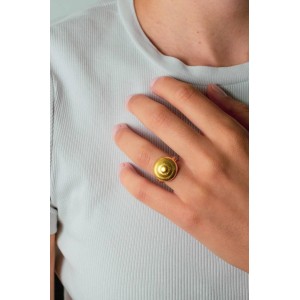 Αρχαϊκό σφυρήλατο δαχτυλίδι ασπίδα από χρυσό Κ18