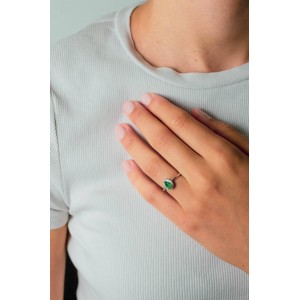 Cluster ring with pear shaped emerald and diamond in 18K white gold