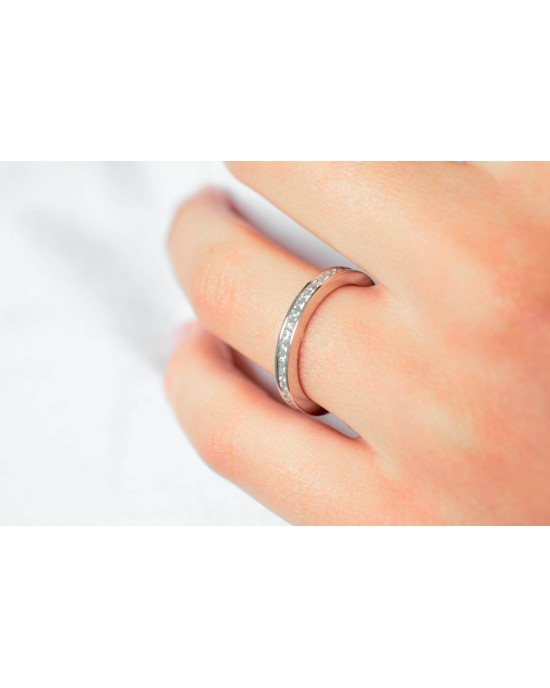 Eternity ring with Princess cut Diamonds 1.15ct in 18k white gold 