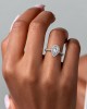 Μονόπετρο δαχτυλίδι halo με διαμάντι pear 0.63ct από λευκόχρυσο Κ18 με πιστοποιητικό GSS