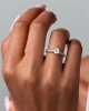 Μονόπετρο δαχτυλίδι λευκόχρυσο Κ18 με διαμάντι μπριγιάν 0.50ct με πέτρες στο πλάι και πιστοποίηση GIA