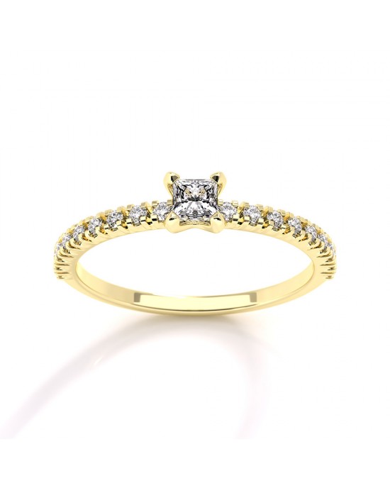 Solitaire engagement ring with 0.15ct princess cut diamond with round side stones in 18k gold