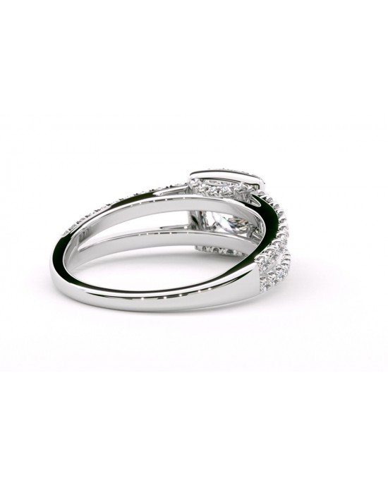 Μονόπετρο δαχτυλίδι halo λευκόχρυσο Κ18 με κεντρικό διαμάντι 0.50ct πιστοποιημένο από το GIA