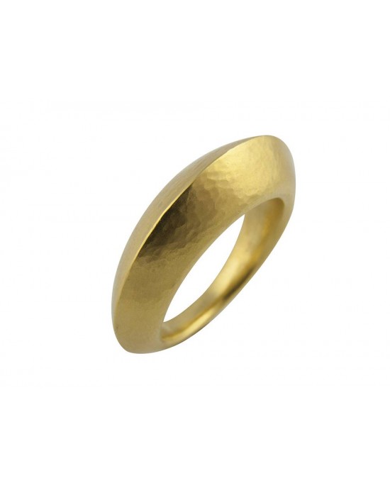 Archaic era hammered ring in 18k gold